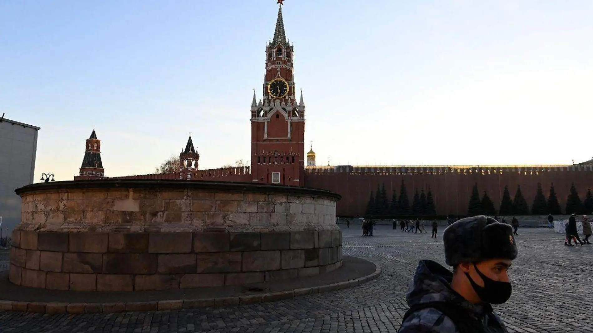 El Kremlin exhorta a rusos a unirse a Putin en medio de invasión a Ucrania